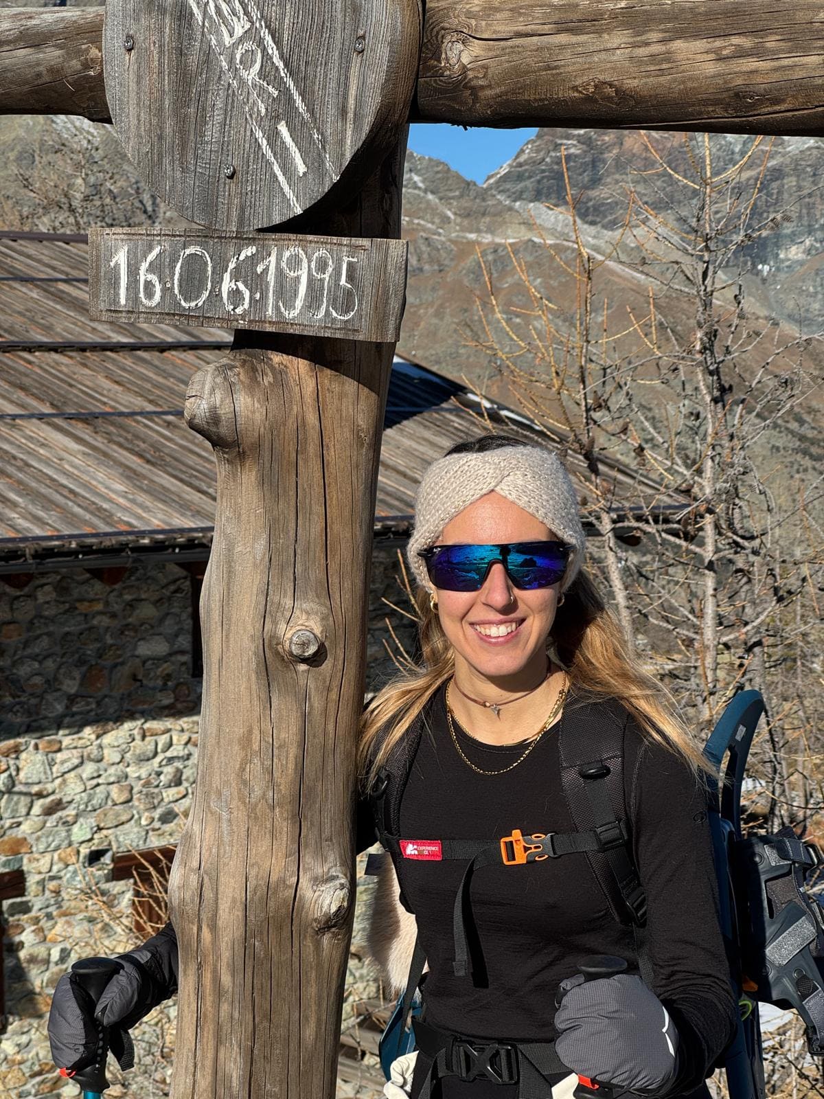 Elena Ferrari in trekking invernale in montagna